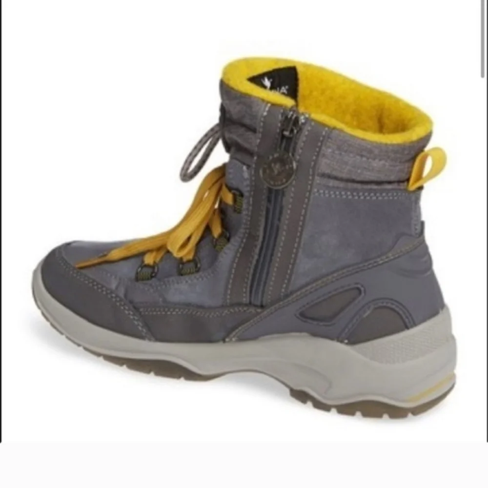 NWOT Santana Canada Torino waterproof grey boots Size 8/38